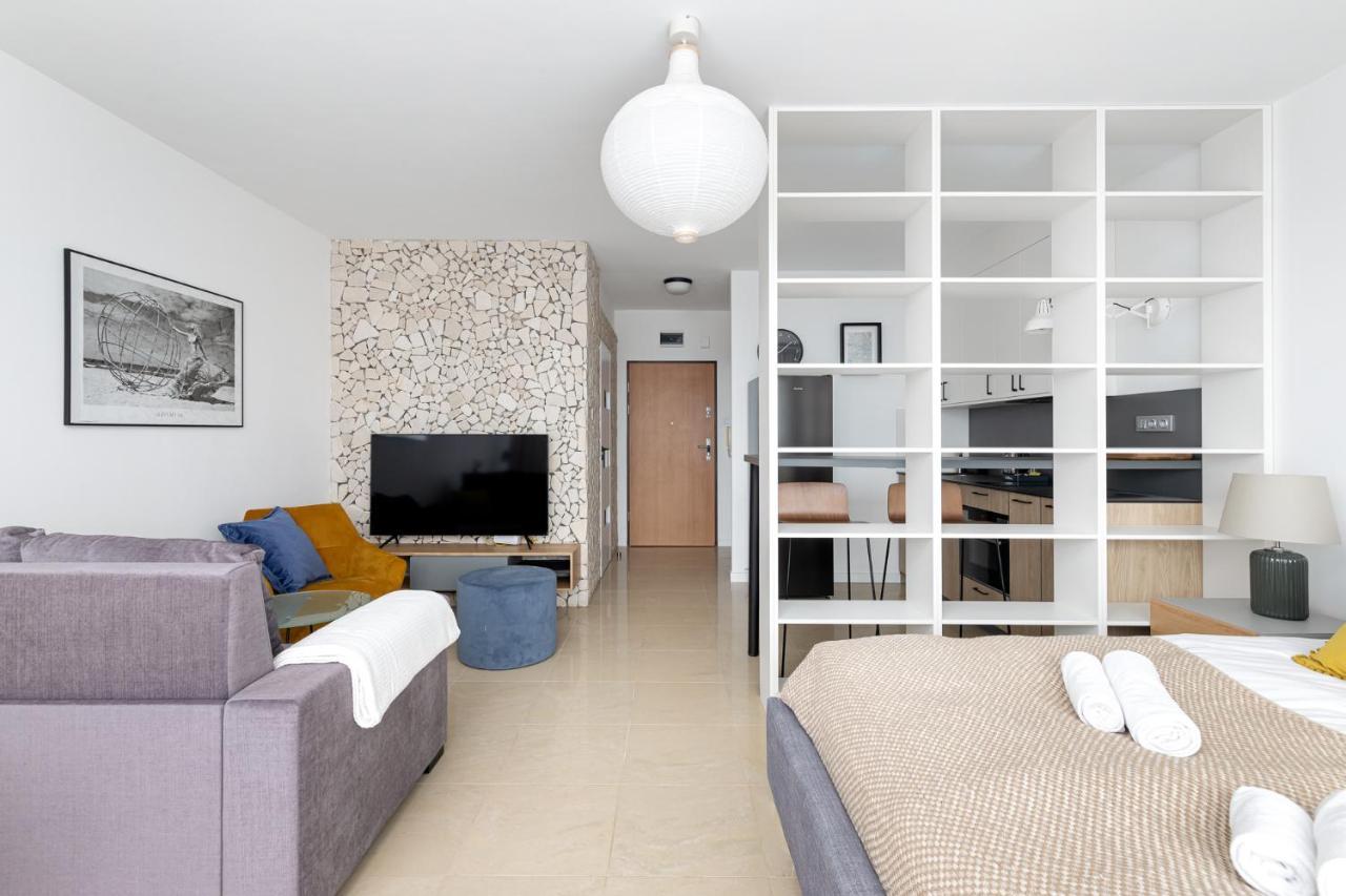 Sierpinskiego 1A - Studio With Balcony & Desk - Remote Work By Noclegi Renters Warszawa Eksteriør bilde