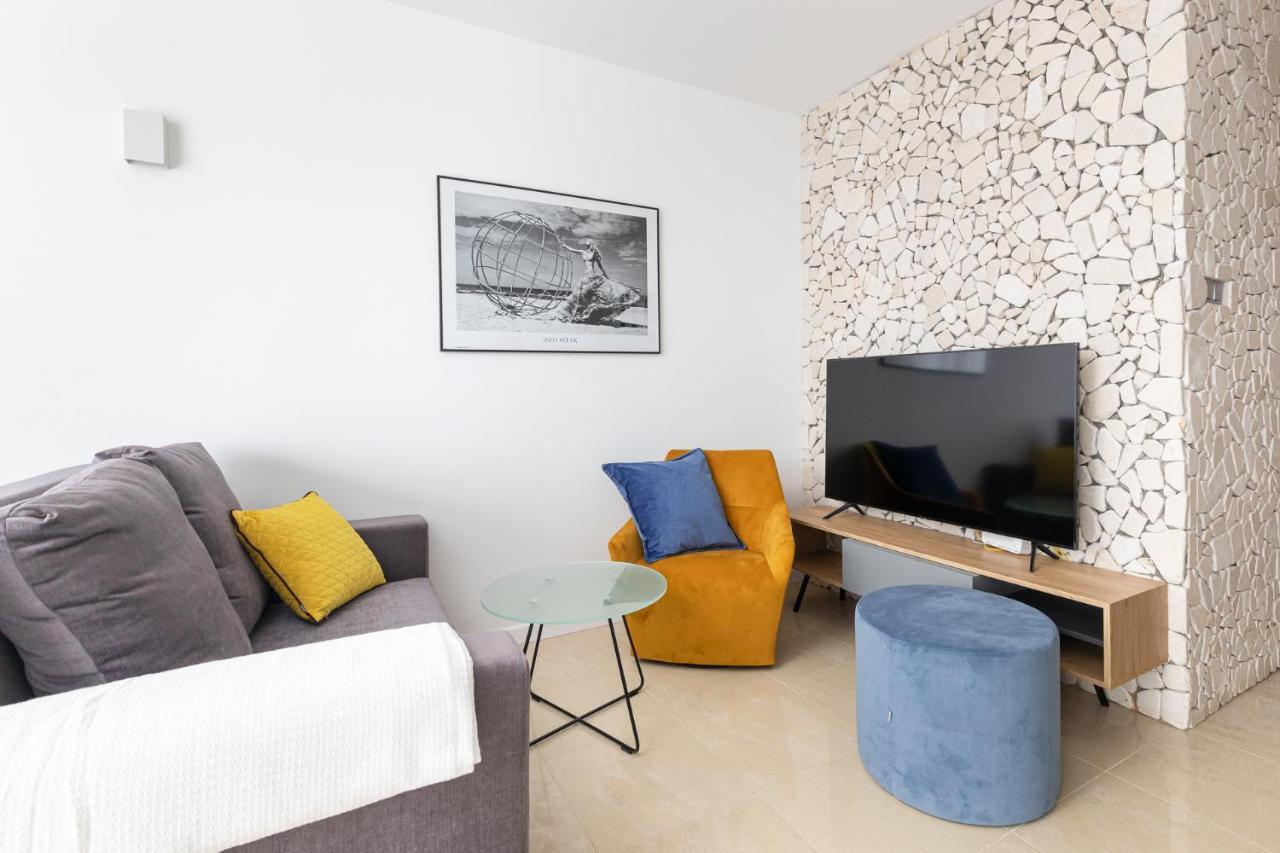 Sierpinskiego 1A - Studio With Balcony & Desk - Remote Work By Noclegi Renters Warszawa Eksteriør bilde